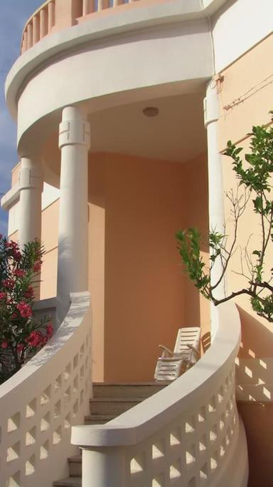 Villa Nel Salento - Ampie Camere E Giardino, Fino A 9 Persone Barbarano del Capo Dış mekan fotoğraf