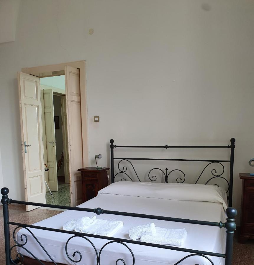 Villa Nel Salento - Ampie Camere E Giardino, Fino A 9 Persone Barbarano del Capo Dış mekan fotoğraf